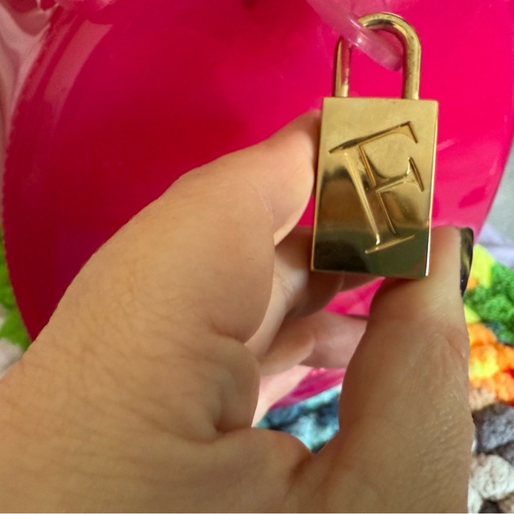 AUTHENTIC Used Furla Vibrant Pink Candy Boston Bag - Picture 4 of 9